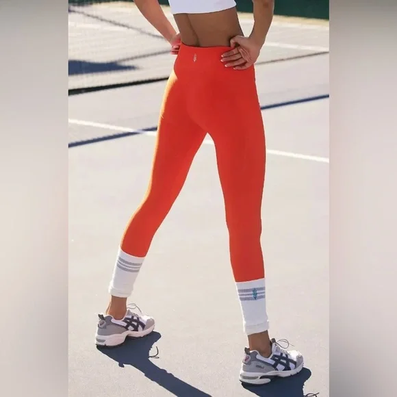 NWT Free People FP Movement Sock it To Me Leggings in Flame Orange Size M - Picture 3 of 16